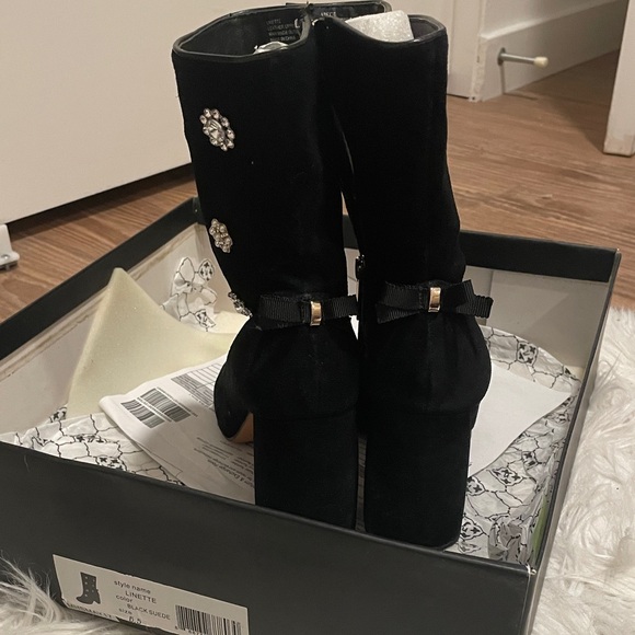 ✨💖Nanette Lepore Black Heeled Boots with Pearl Embellishments - Picture 6 of 9